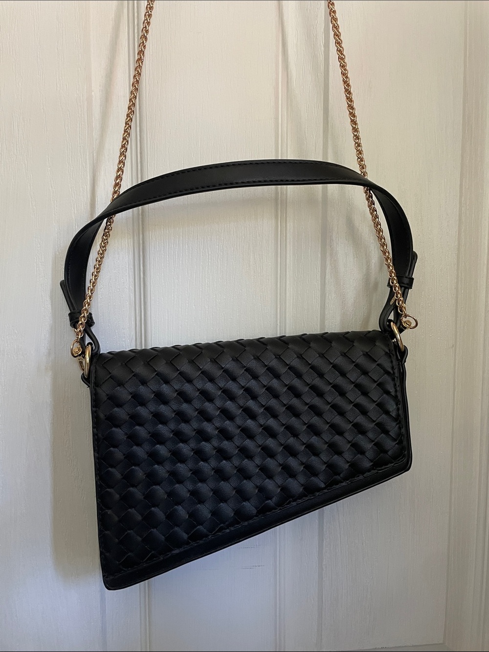 Urban Expressions Black Woven Shoulder Bag with Gold Chain